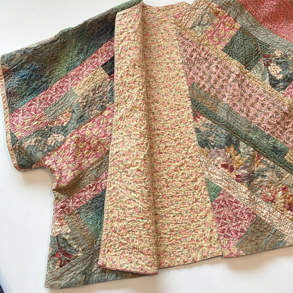 Vintage - quilted‎ shawl, cropped short sleeve jacket - Picture 3 of 11